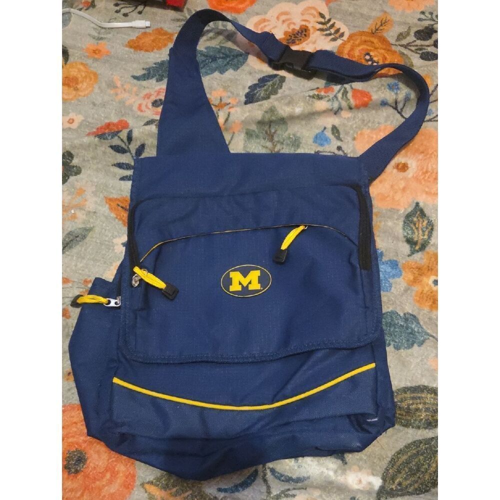 University Of Michigan.. Blue Crossbody Messenger Bag with Yellow Accents